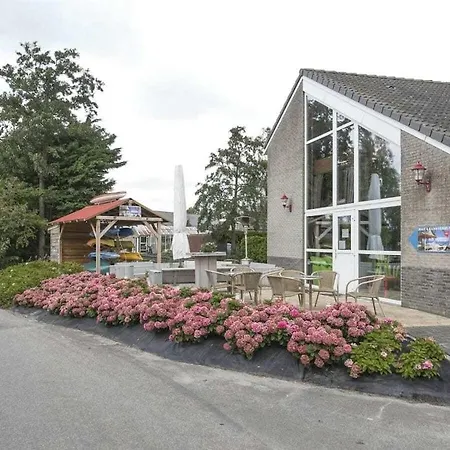 Waterlelie De Groote Vliet Feriehus